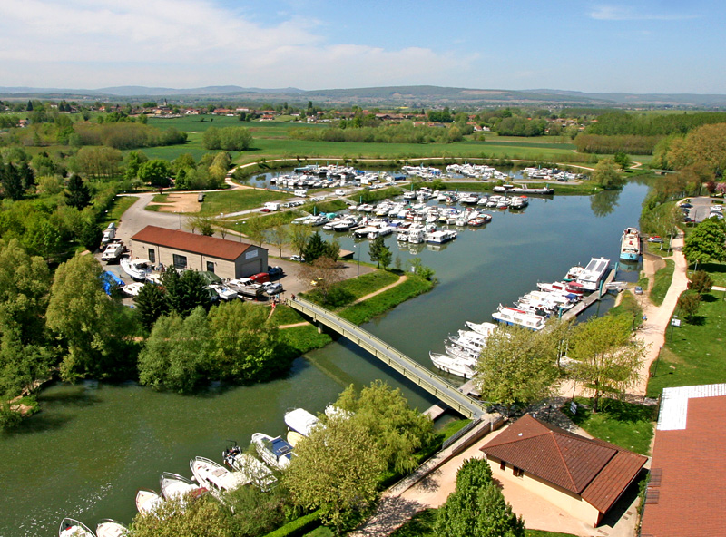 Port de plaisance - Amarrage - Location de bateaux - Atelier