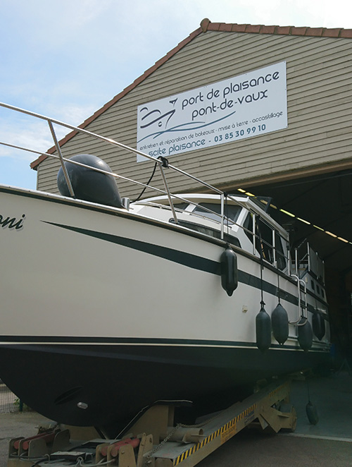 Atelier de réparation de bateaux